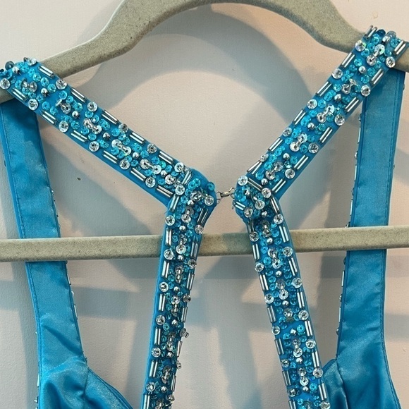 Jaaz Couture Prom Gown - Picture 3 of 16